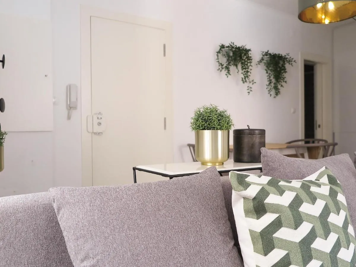 Bica Lisbon Sunshine Central Bright And Cozy Apt
