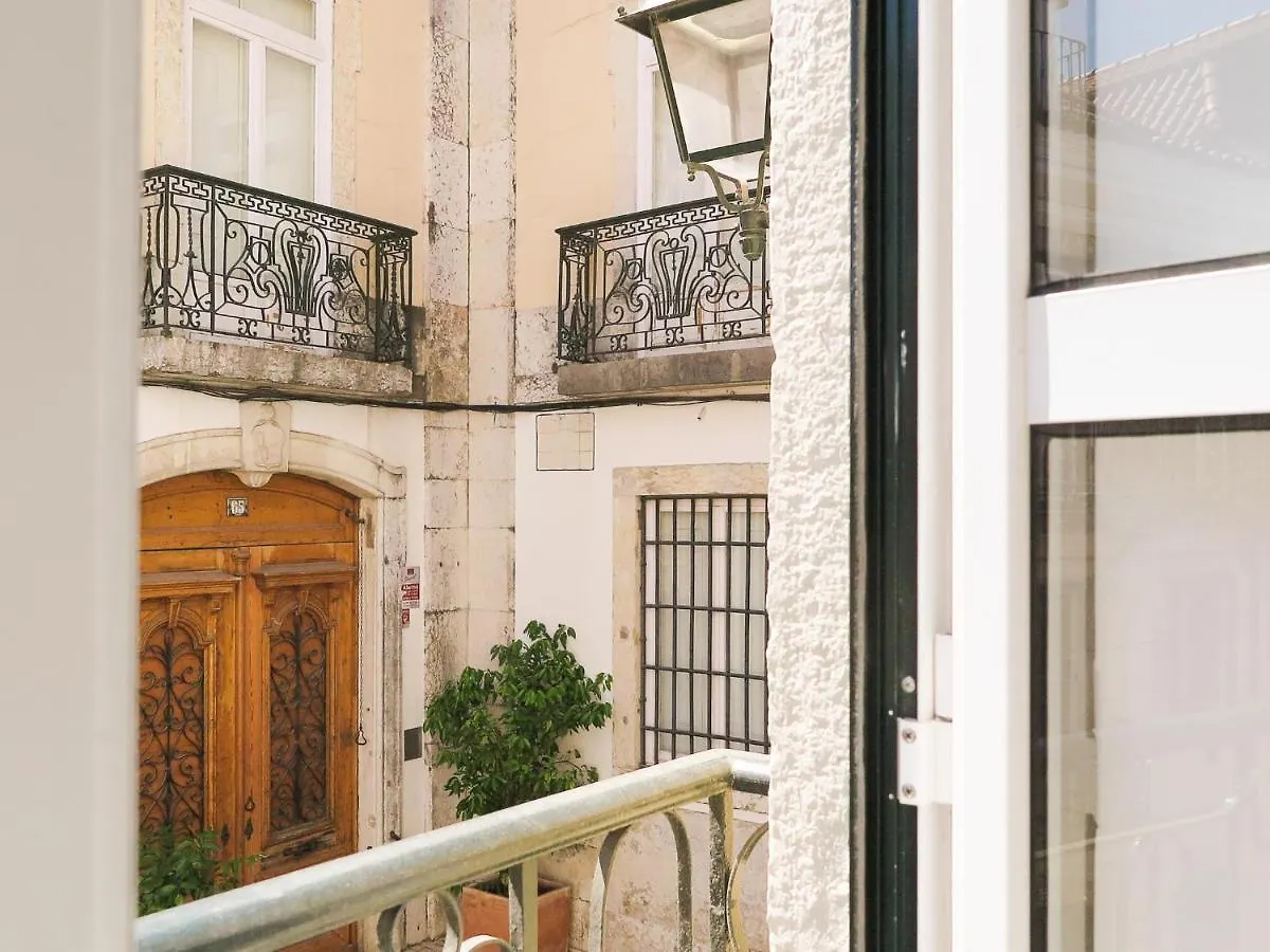 Bica Lisbon Sunshine Central Bright And Cozy Apt