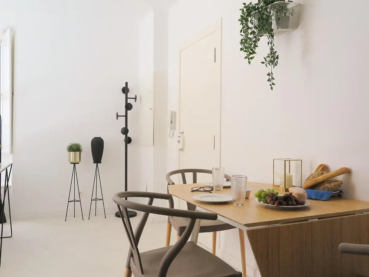 Appartement Bica Lisbon Sunshine Central Bright And Cozy Apt Portugal