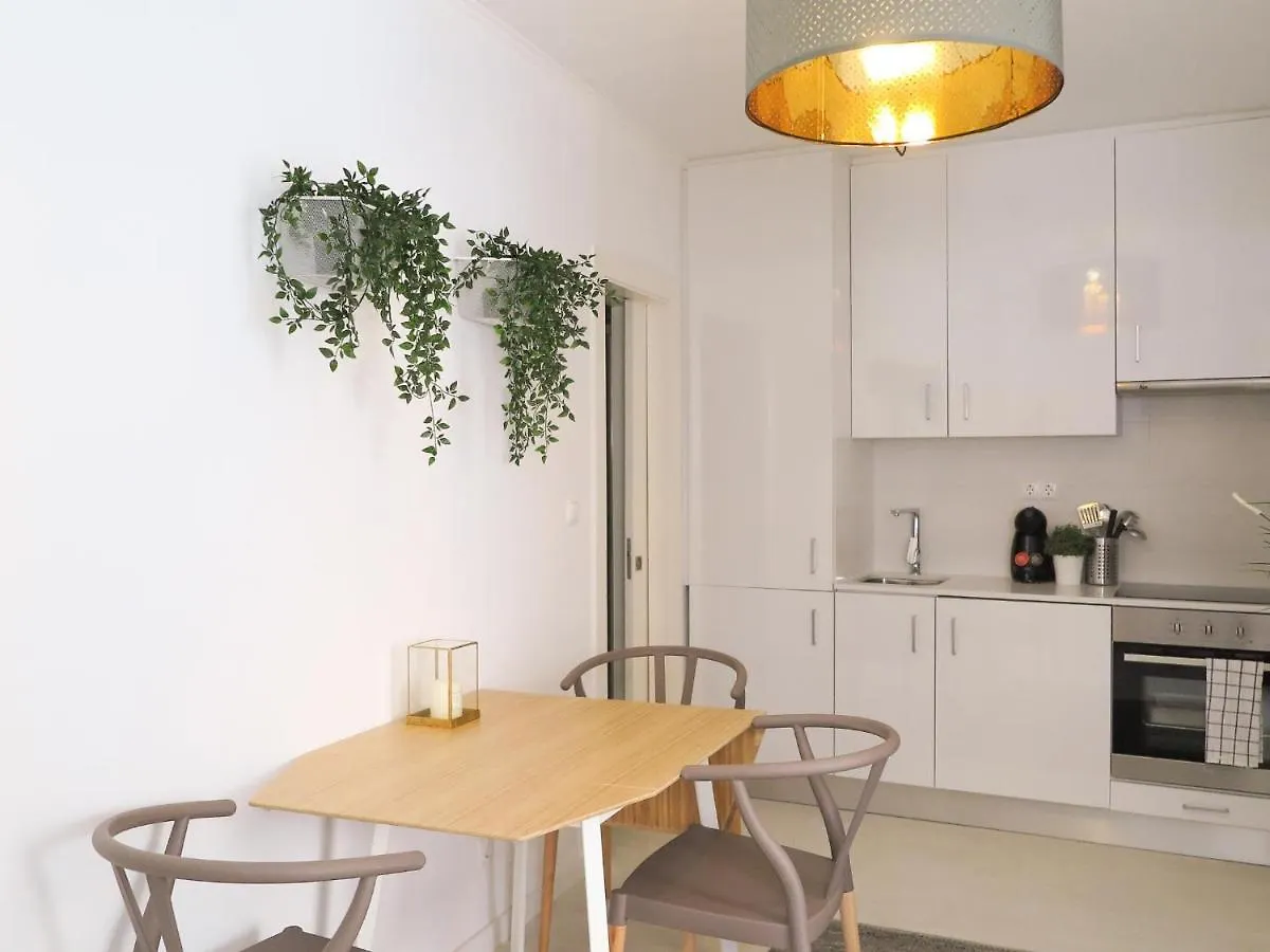 Bica Lisbon Sunshine Central Bright And Cozy Apt 0*,