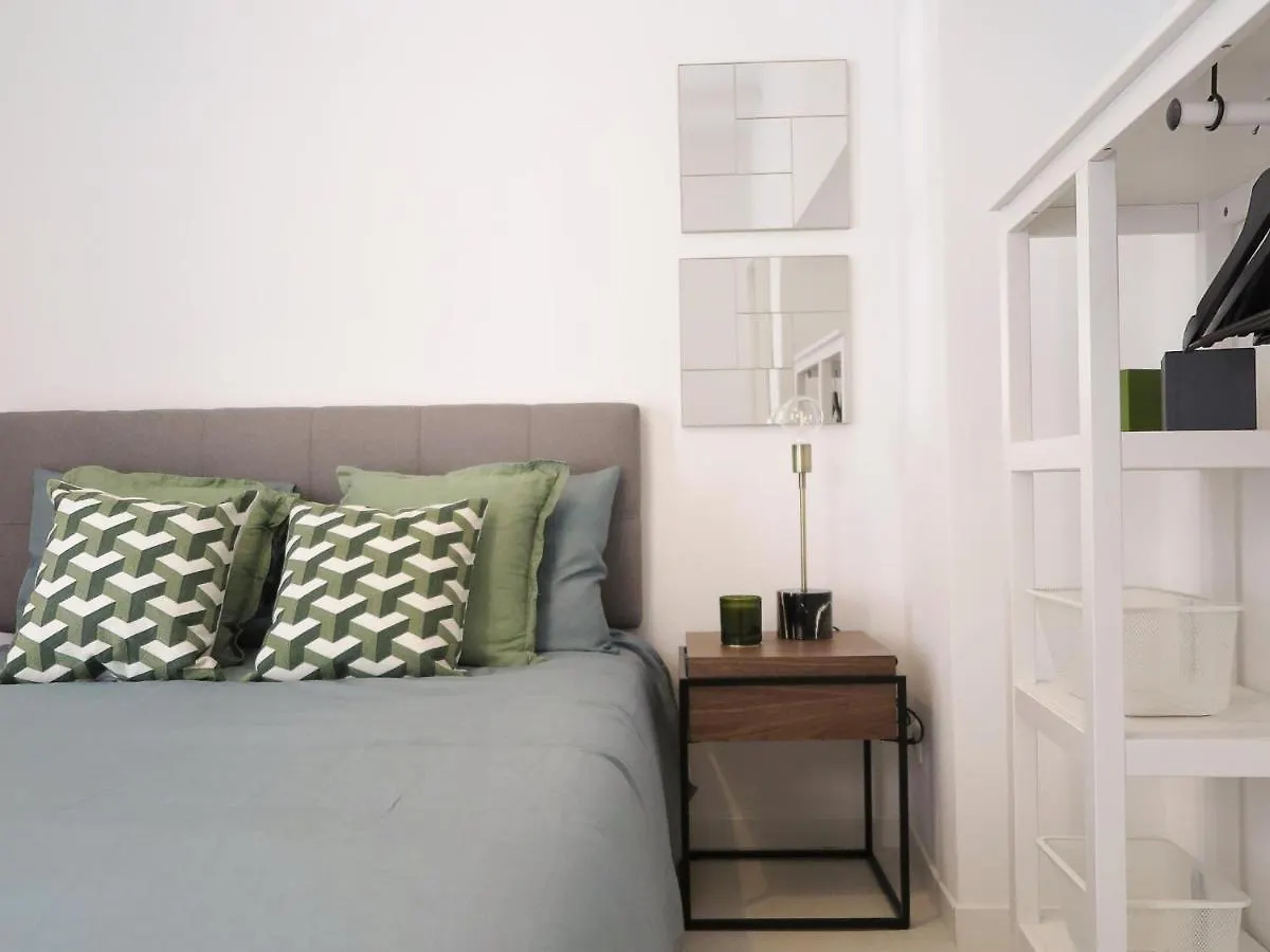 Bica Lisbon Sunshine Central Bright And Cozy Apt 0*,  Portugal